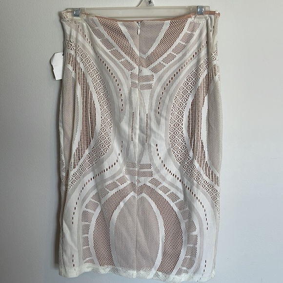 Akira white/beige/cream lace skirt - Picture 2 of 2